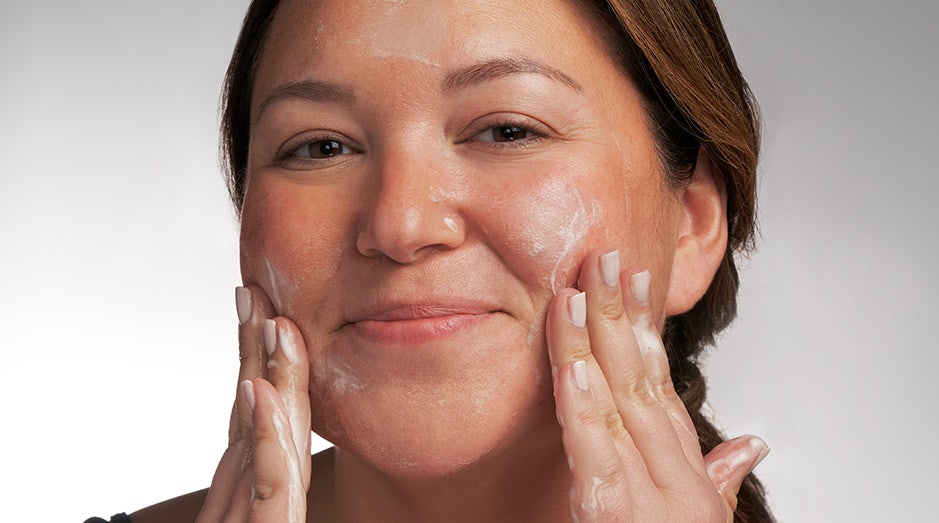 How To Pick The Perfect Face Cleanser?